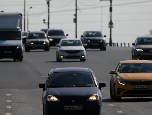 Дептранс предупредил о возможных затруднениях движения в Москве вечером