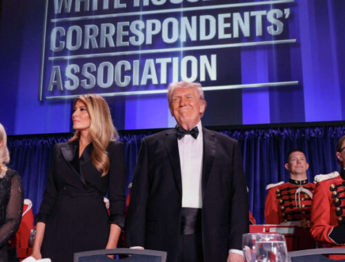 Хотел посмотреть: Трамп заявил, что сам задержал эвакуацию во время стрельбы