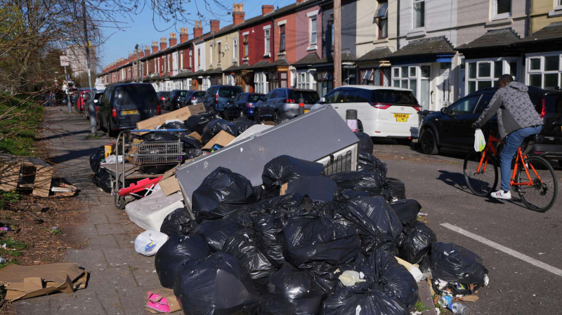 Мусорщики Бирмингема бастовали больше года – властям удалось их уговорить