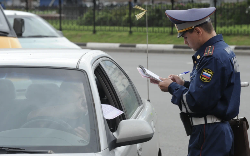 Нештрафуемый порог снижен на 10 км/час. И это не все новости для автомобилистов. Разбираем факты