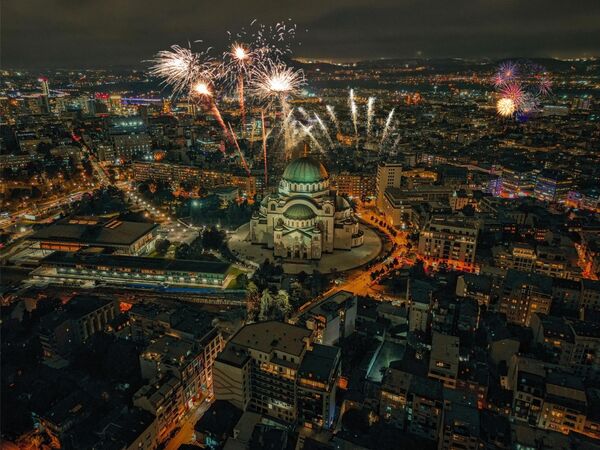 Салют над Белградом.