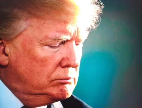 Трамп продлил режим прекращения огня с Ираном до выдвижения предложения Тегерана