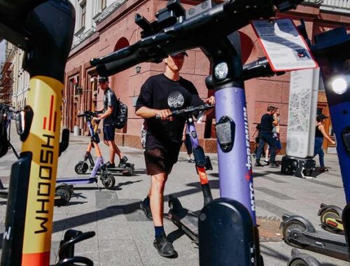 В Госдуме предложили запретить электросамокаты несовершеннолетним