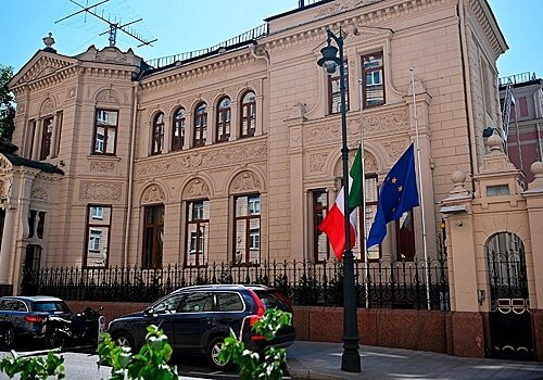 Посольство Италии опровергло ужесточение получения виз для россиян Посольство Италии опровергло ужесточение получения виз для россиян
