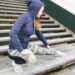Почему дергается коленная чашечка при ходьбе