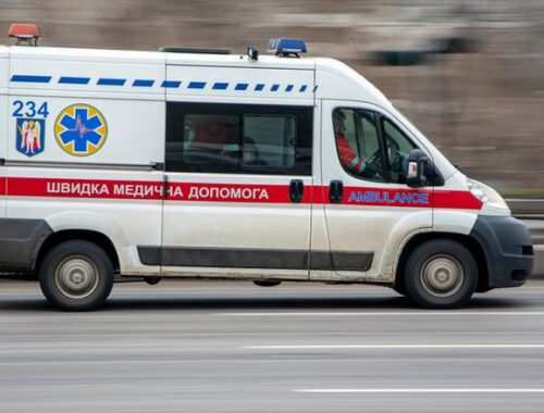 «Эвакуация» за 14 тысяч долларов: В Закарпатье остановили мчавшую к границе скорую с «пациентами»