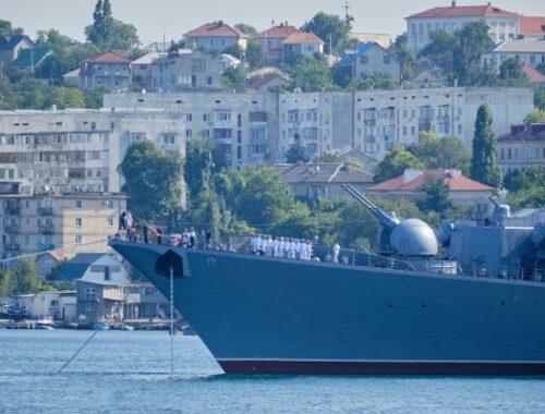 Госизмена: ФСБ вычислила двух предателей в Крыму