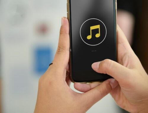 Как перенести музыку с диска на iPhone