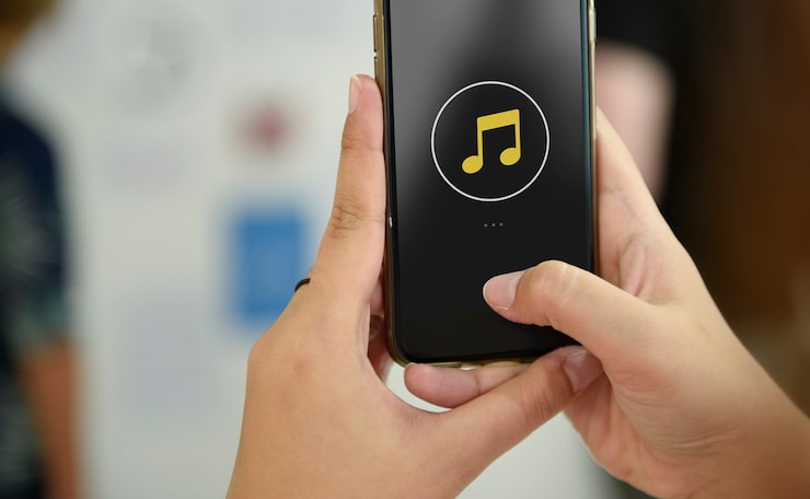 Как перенести музыку с диска на iPhone