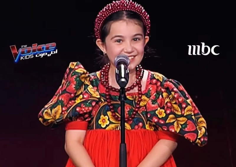 Юная арабка с русскими корнями покорила Сеть «Калинкой-малинкой» на двух языках