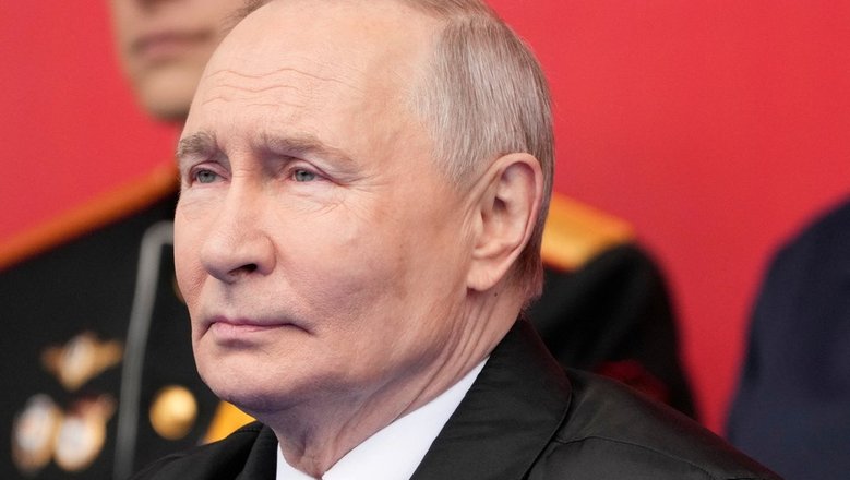 «Лично заехал за ней в гостиницу»: Путин устроил своей учительнице Вере Гуревич экскурсию по Москве