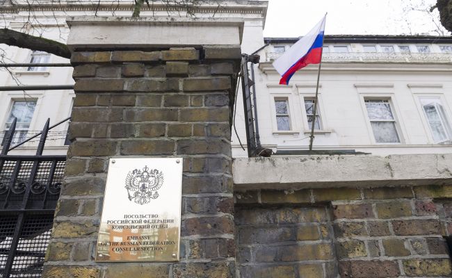 Посольство России отреагировало на санкции Лондона за «перемещение детей с Украины»