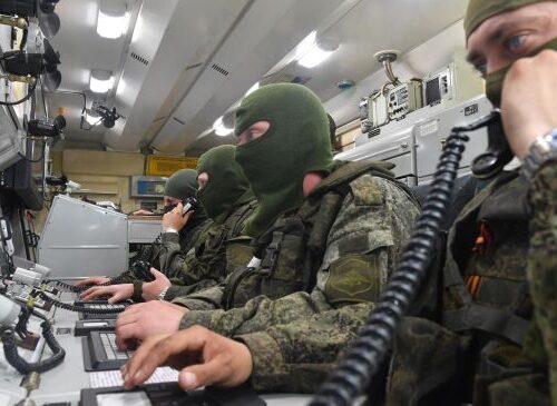 Третий за ночь дрон сбит на подлете к Москве