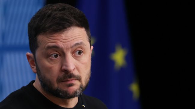Зеленский готов поддержать безопасность Румынии после удара украинской ПВО по Галацу